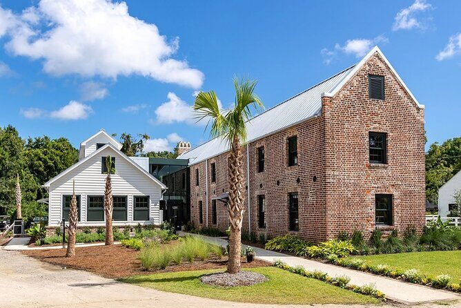 Boone Hall Plantation Day Tour with Transportation - Free Time on the Grounds: How to Use It Smartly