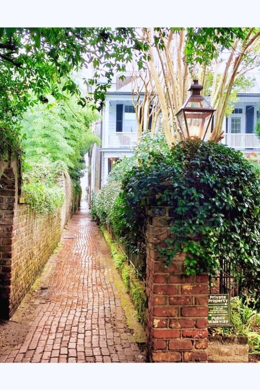 Charleston: Hidden Alleys and Historic Sites Walking Tour - Quick hits before you go