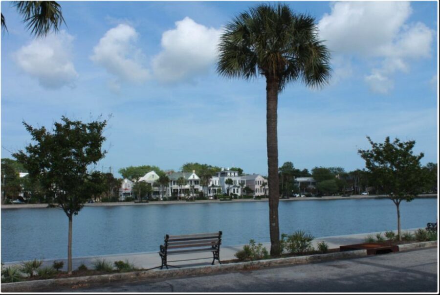 Charleston: Historic City and Southern Mansion Combo Tour - The Battery Seawall Walk-Stop: Fort Sumter Views and Harbor Storytelling