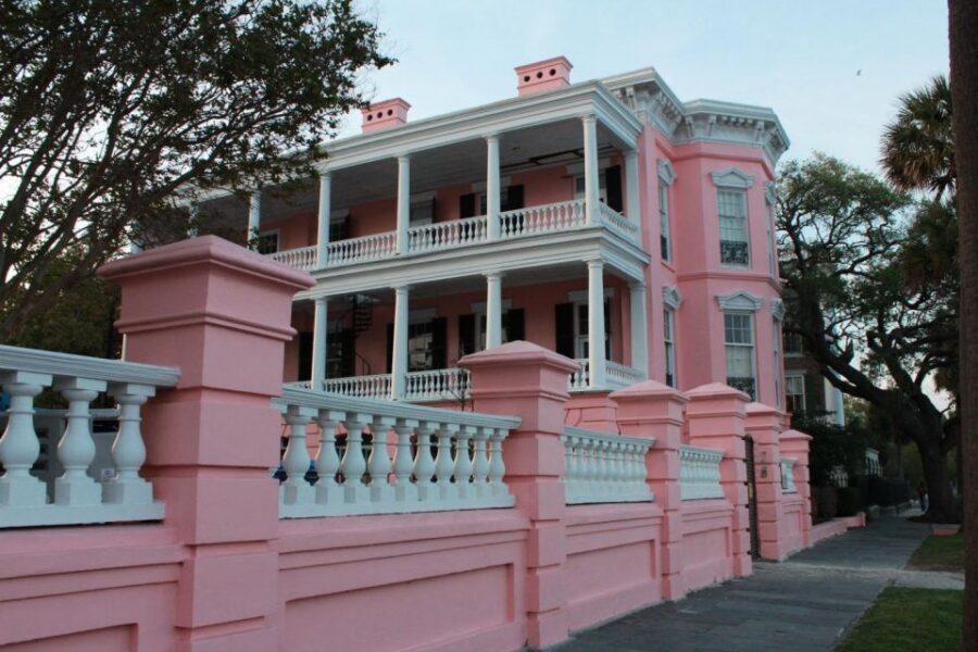 Charleston: Historic City Highlights Guided Bus Tour - Guides Who Tell Stories, Not Just Facts