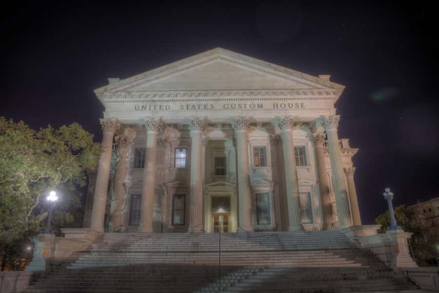 Charleston: The Ghosts of Liberty Guided Walking Tour - Stop by Stop: The Exchange Building and the Provost Dungeon