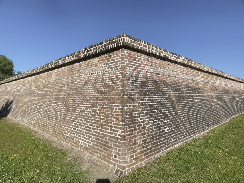 Get Out of Town! Lighthouses, Beaches and Forts Tour - Start at the Charleston Visitor Center and get your bearings fast