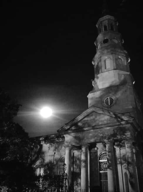 Ghost Tour - Charleston Dark History & Ghost Tour With Adam - Charleston’s 8pm Dark History Feeling: Why This Tour Works