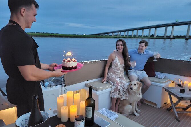 Private Sunset Harbor Tour 20 passenger party Yacht Kismet - Onboard comforts that keep the sunset easy
